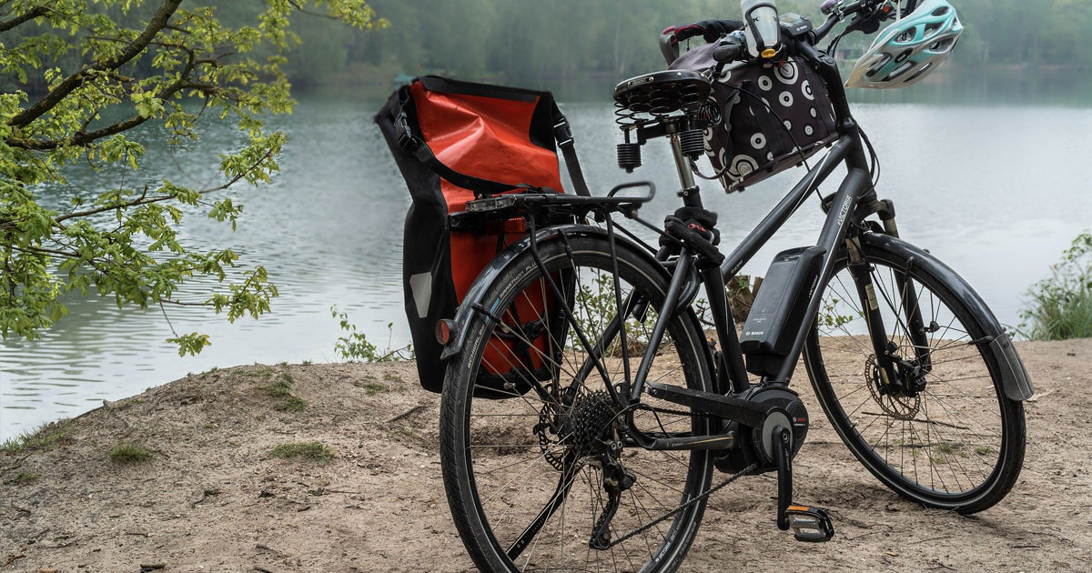 E-Bikes und Pedelecs – Das Elektrofahrrad mit Akku liegt voll im Trend